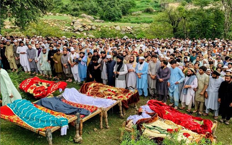 طوفانی بارشیں: بونیر میں شادی کی خوشیاں ماتم میں تبدیل، ایک ہی خاندان کے 21 افراد جاں بحق