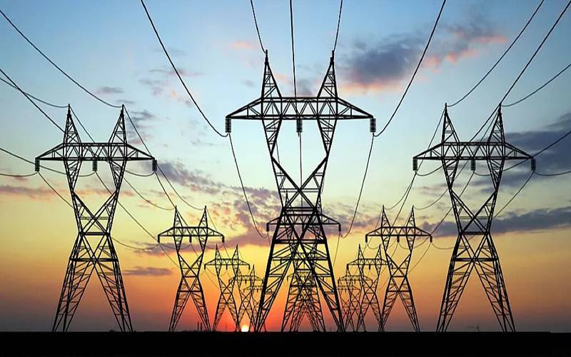 حکومت کو بجلی وصولیوں کے نقصانات 183 ارب کم کرنے میں بڑی کامیابی