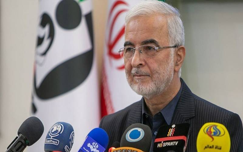 ایران سے رواں برس 20 لاکھ افغانیوں کو ملک بدر کر دیا جائے گا: وزیر داخلہ اسکندر مومنی 