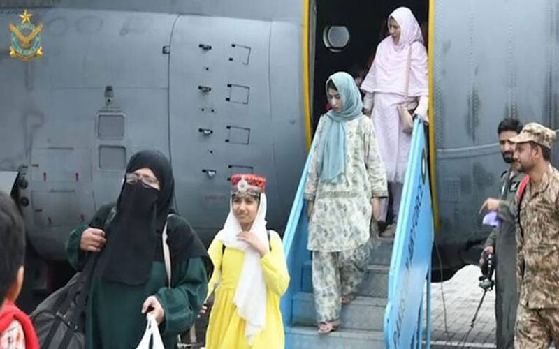 پاک فضائیہ کا گلگت میں بڑے پیمانے پر ریلیف آپریشن، خوراک اور ادویات پہنچا دی گئیں
