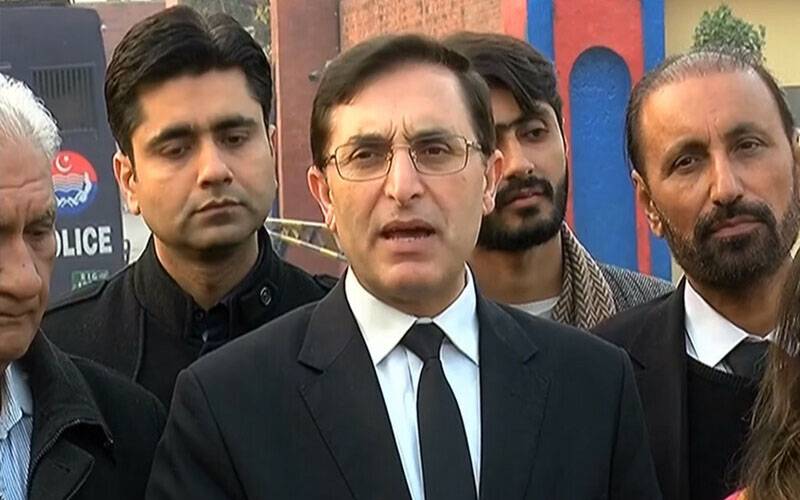 ہم فرشتے نہیں، 9 مئی غلطی تھی، جس کی ہم سب نے مذمت کی:بیرسٹر گوہر
