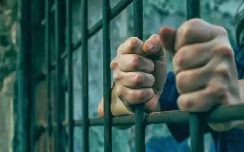بھارت: نویں جماعت کے طالب علم نے دسویں جماعت کے طالب علم کو قتل کردیا 