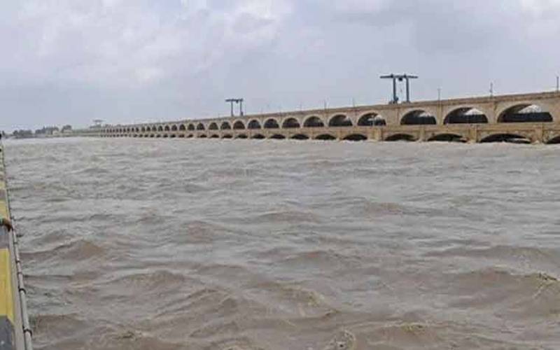 دریائے سندھ میں تونسہ، گڈو بیراج پر درمیانے درجے کا سیلاب