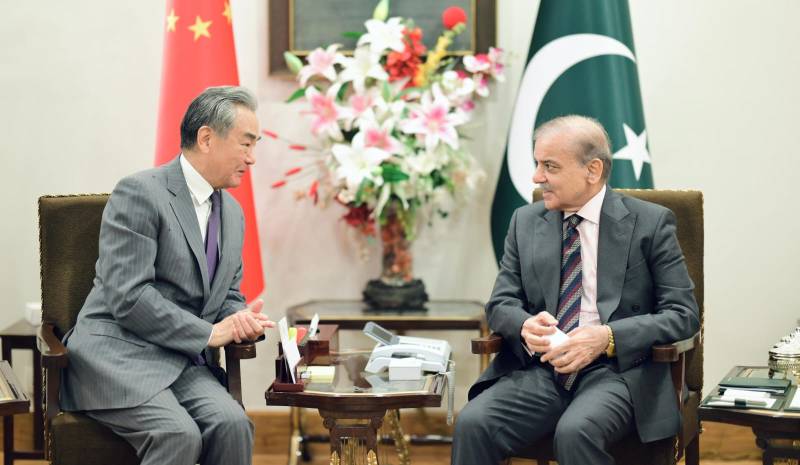شہباز شریف کی چینی وزیر خارجہ سے ملاقات،تعلقات کو نئی بلندیوں تک لے جانے کی خواہش کا اظہار 