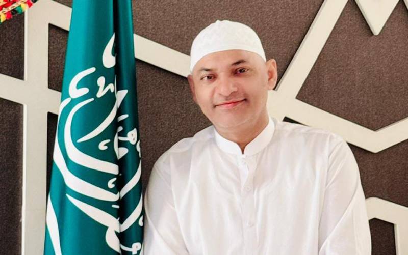 گلوکار شیر میانداد نےعمرہ کرلیا ،ملکی سلامتی اور استحکام کیلئےدعا کی