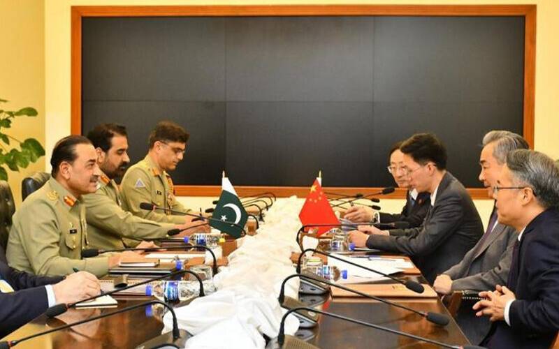 فیلڈ مارشل سید عاصم منیر سے چینی وزیر خارجہ کی ملاقات،غیر متزلزل حمایت کی یقین دہانی