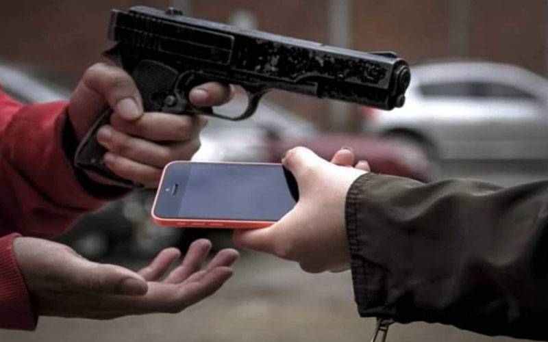 کراچی میں30 سالہ شخص ڈکیتی مزاحمت پر قتل