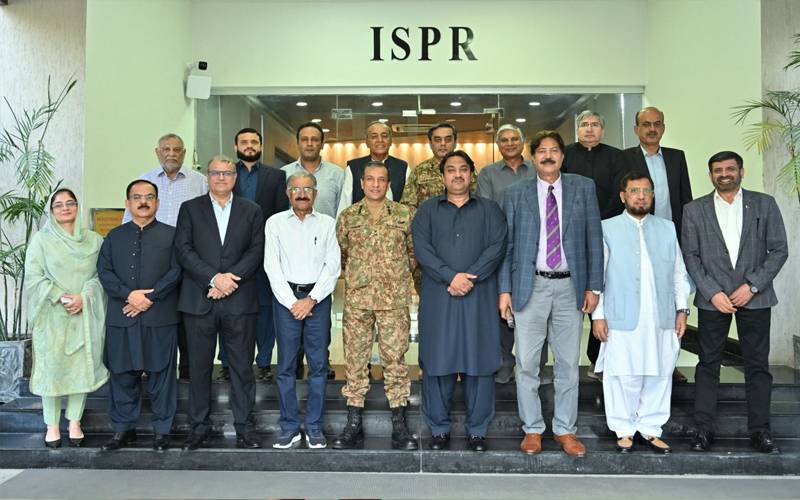 کونسل آف پاکستان نیوزپیپر ایڈیٹرزکے وفد کی ڈی جی آئی ایس پی آر سے ملاقات