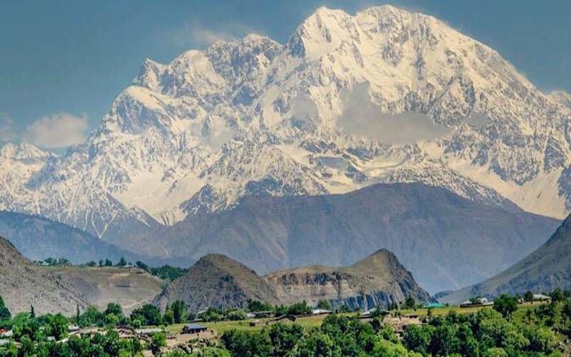 پاکستانی کوہ پیماؤں کا بڑا کارنامہ، ہندوکش کی بلند ترین چوٹی تریچ میر سر کر لی