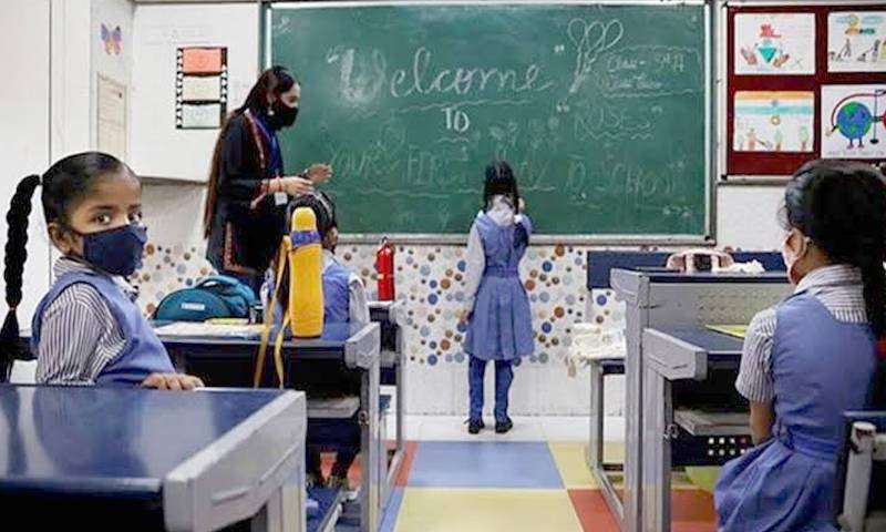 امتحانات میں خراب نتائج :سرکاری اساتذہ پربڑی پابندی لگانے پر غور