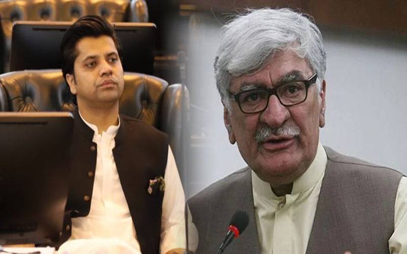 اسفندیار ولی نے شفیع جان کو 10کروڑ روپے ہرجانے کا نوٹس بھیج دیا