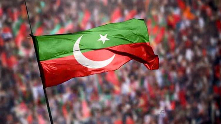 پی ٹی آئی کے دو اراکین اسمبلی  قائمہ کمیٹیوں کی رکنیت سے مستعفی