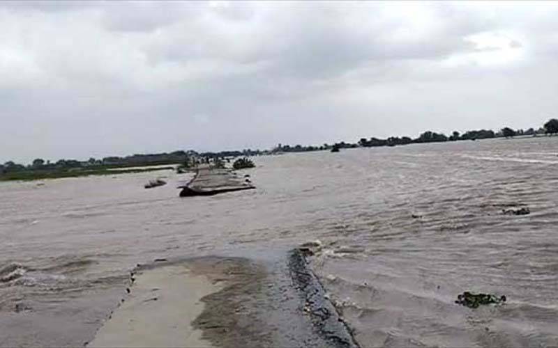 سیلابی صورتحال: لاہور اسلام آباد موٹروے کا رابطہ منقطع ہونے کا خدشہ