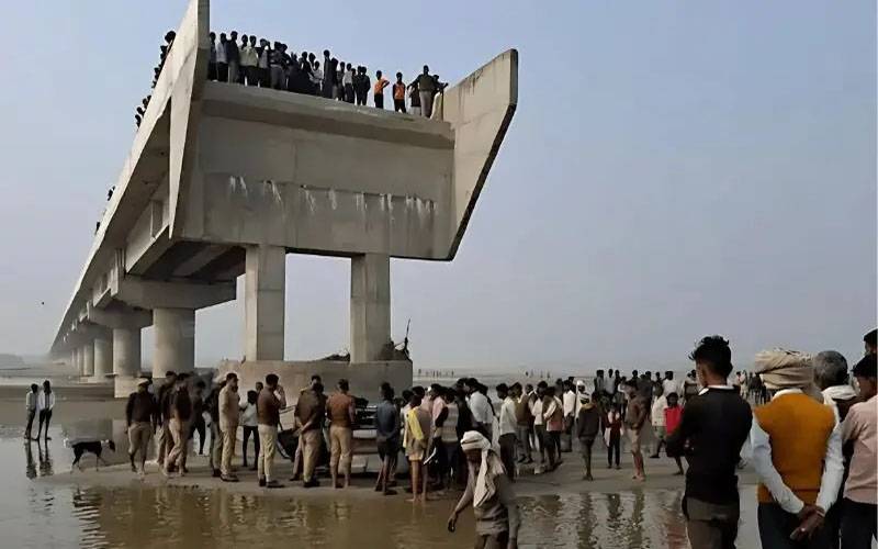 گوگل میپ پر اعتماد مہنگا پڑ گیا، وین دریا میں جا گری