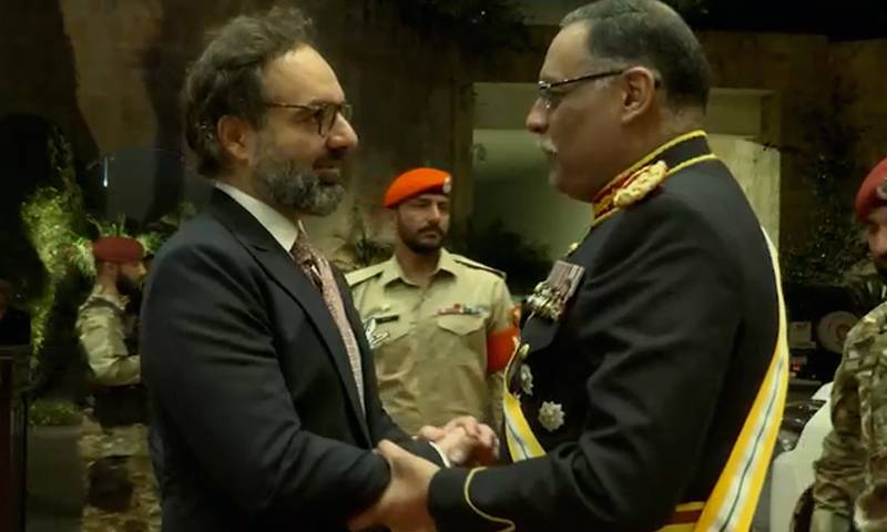 ترک افواج کے یومِ فتح کی اسلام آباد میں پروقار تقریب، چیئرمین جوائنٹ کی شرکت