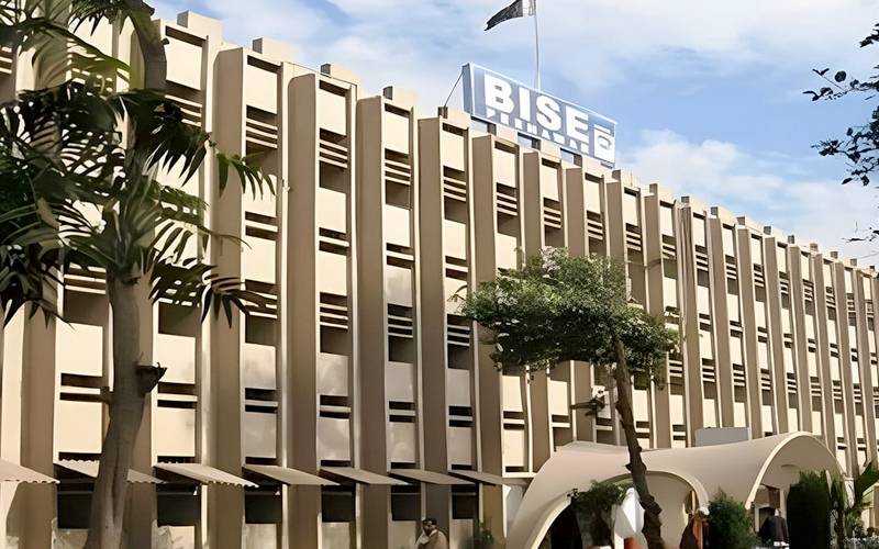خیبر پختونخوا کے تعلیمی بورڈز نے انٹرمیڈیٹ کے نتائج کا اعلان کردیا