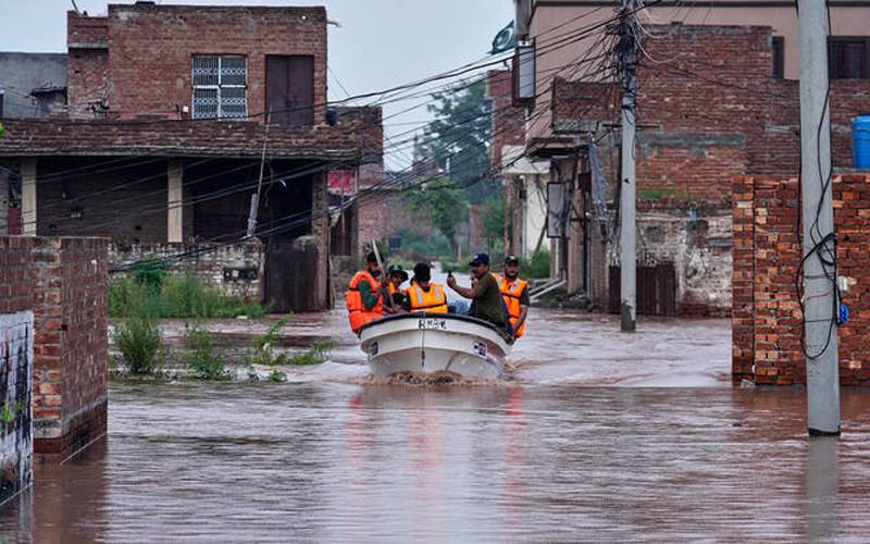 پنجاب میں انتہائی اونچے درجے کے سیلاب کا الرٹ جاری، سندھ میں بھی سُپر فلڈ کا خدشہ