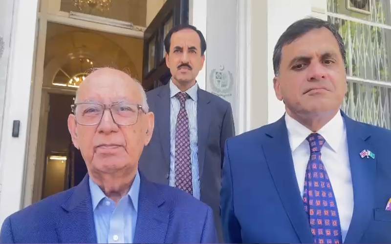 پاکستان میں کوئی سیاسی عدم استحکام نہیں،جیل میں بیٹھا شخص اپنے کارناموں کی وجہ سے وہاں ہے،عرفان صدیقی 