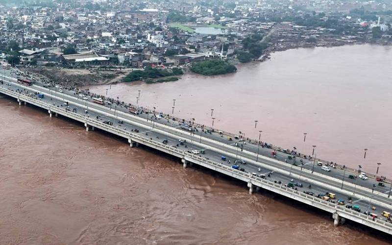 72 گھنٹوں میں انڈین ڈیم فل ہونے کا خدشہ، راوی میں پانی کی سطح بڑھنے لگی