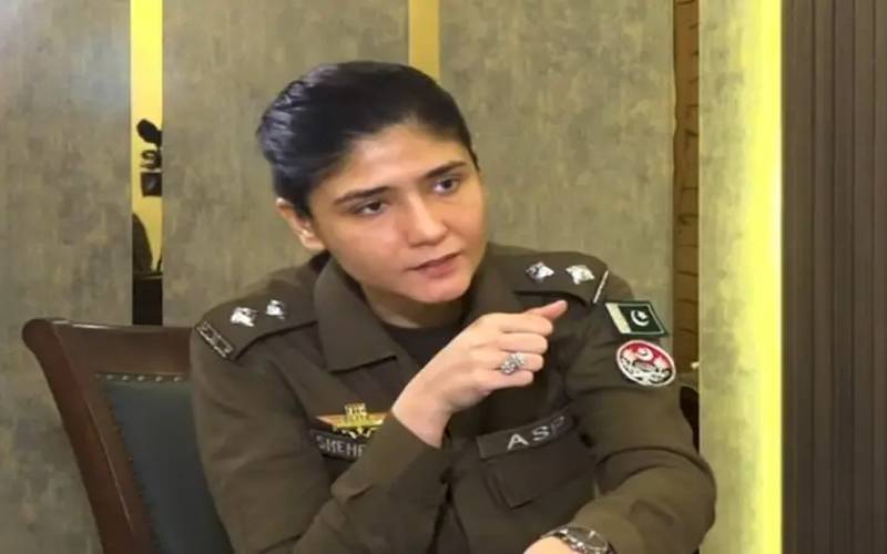 پولیس افسر شہر بانو نقوی کو  ایشیا سوسائٹی  21  نیکسٹ جنریشن فیلو شپ کیلئے منتخب کر لیا گیا