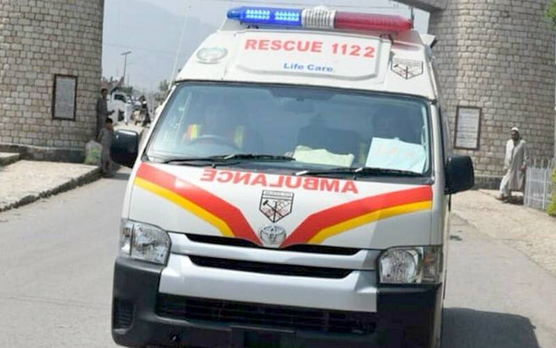 بدین :بارش کے پانی کے اخراج پر دوقبائل میں جھگڑا،24 افراد زخمی