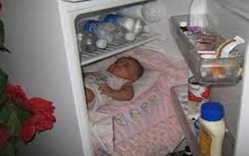 تھکی ہوئی ماں کی کارستانی، 15 دن کے بچے کو فریج میں رکھ کر سو گئی، پھر کیا ہوا ؟