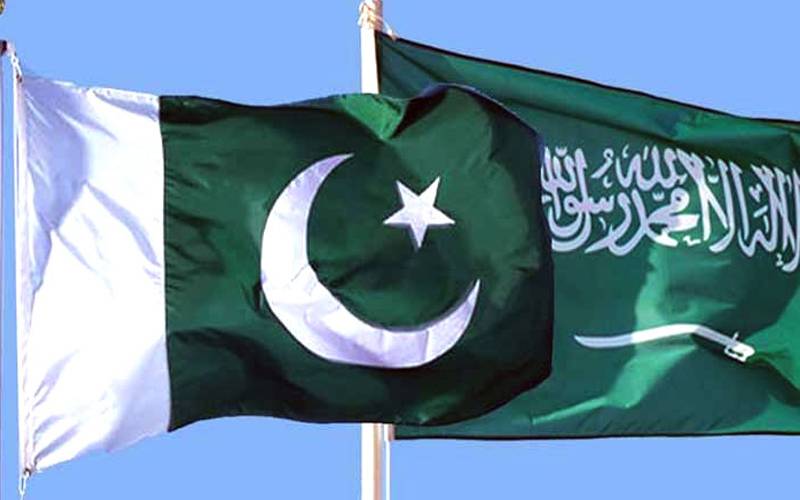سعودی عرب نے سیلاب متاثرین کیلئے ہزاروں لیٹر تیل پاکستان کے حوالے کردیا 