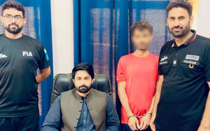 ملتان : انسانی سمگلنگ اور ویزا فراڈ میں ملوث اشتہاری سمیت 4 ملزمان گرفتار 