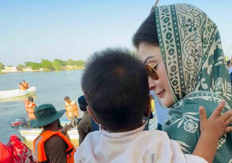 وزیر اعلیٰ کا فلڈ کیمپ کا دورہ ،”اللہ خیر کرسی،نقصان پوراکر ساں“مریم نوازشریف کی سرائیکی میں گفتگو