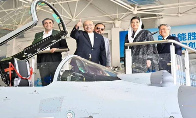 صدر آصف علی زرداری کا چین کے ایوی ایشن انڈسٹری کارپوریشن کمپلیکس کا تاریخی دورہ
