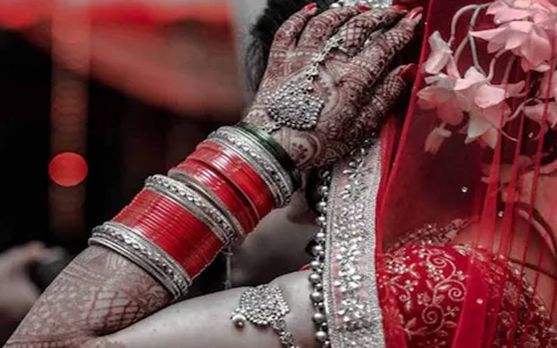23سالہ لڑکی  نے ڈرا کر15 سالہ لڑکے سےکی شادی،پھر شروع ہوگئی بربادی