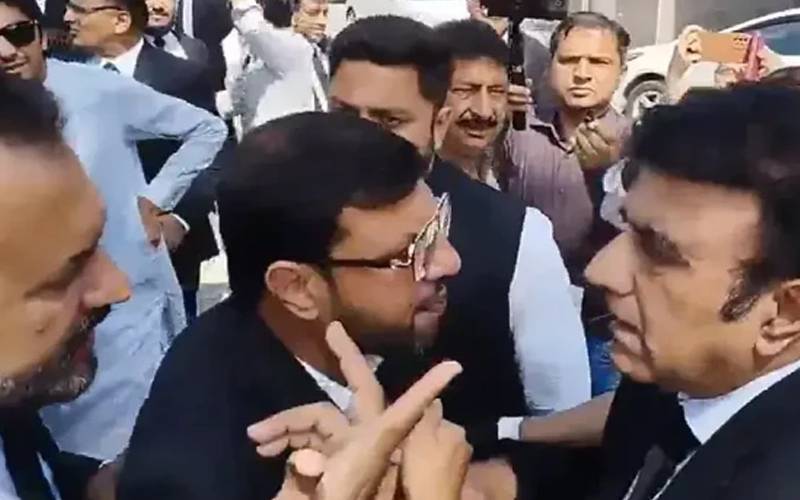  وکیل انتظار  پنجوتھہ اور صدر اسلام آباد ہائیکورٹ بارمیں تلخ جملوں کا تبادلہ،ملوث وکلاء کے خلاف کارروائی کا فیصلہ