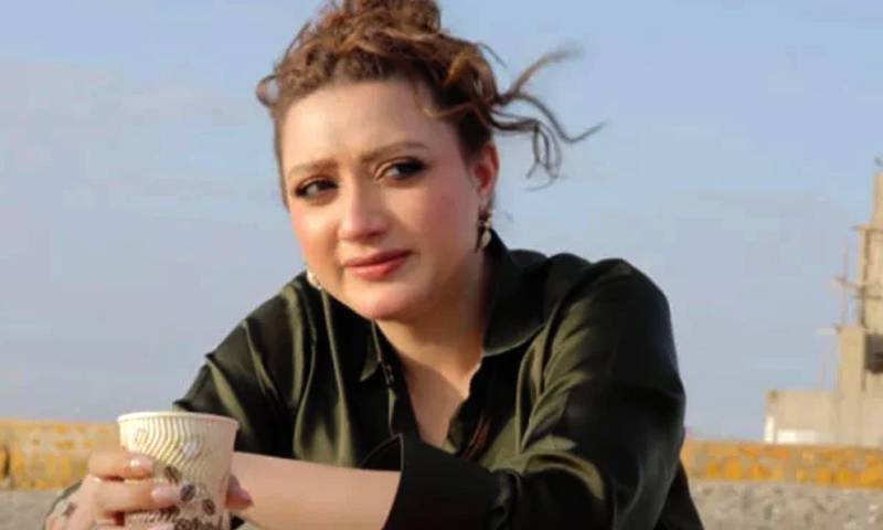 آج کل کے مرد ناراض محبوبہ کی طرح برتاؤ کرتے ہیں: مومنہ اقبال