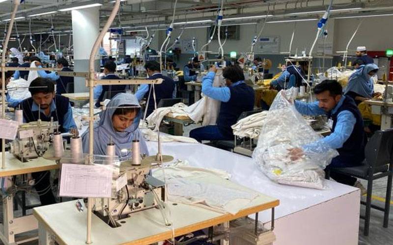 مزدوروں کو ’’ ورکرز کارڈ‘‘کا کیا فائدہ ہوگا؟