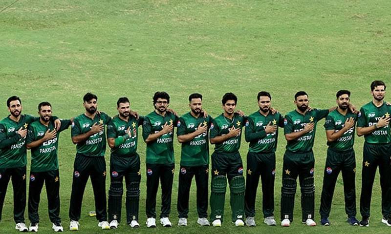 سری لنکا کے خلاف اہم میچ کیلئے پاکستان ٹیم ابوظبی پہنچ گئی