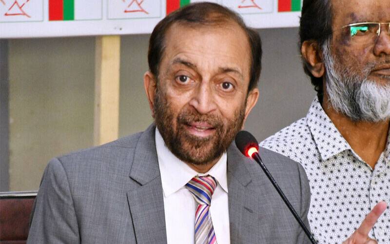  میئر کراچی کوئی کام صحیح طریقے سے کردیں تو ہزاروں ڈالر انعام رکھنا چاہیے:فاروق ستار