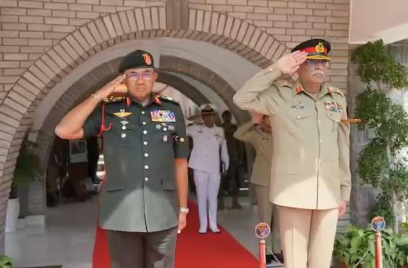 ملائیشیا کے چیف آف ڈیفنس فورسز کی جنرل ساحر شمشاد مرزا سے ملاقات،عالمی و علاقائی سیکیورٹی صورتحال پر تفصیلی تبادلہ خیال