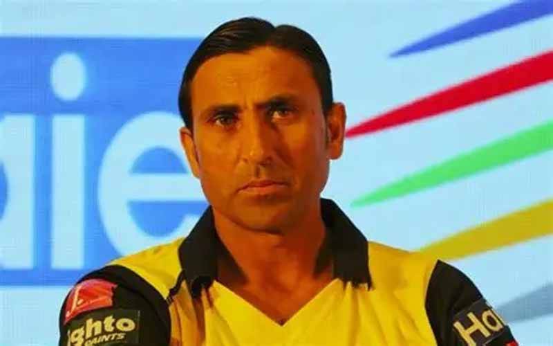  قومی کرکٹرز سیاست سے باہر نکلیں،یونس خان کی ٹیم پر کڑی تنقید