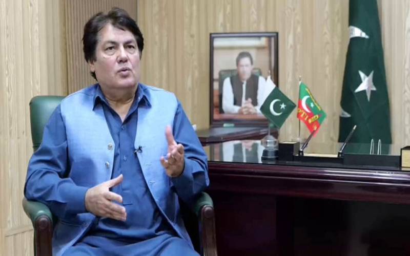عمران خان کی رہائی تک چین سے نہیں بیٹھیں گے: بیرسٹر سیف