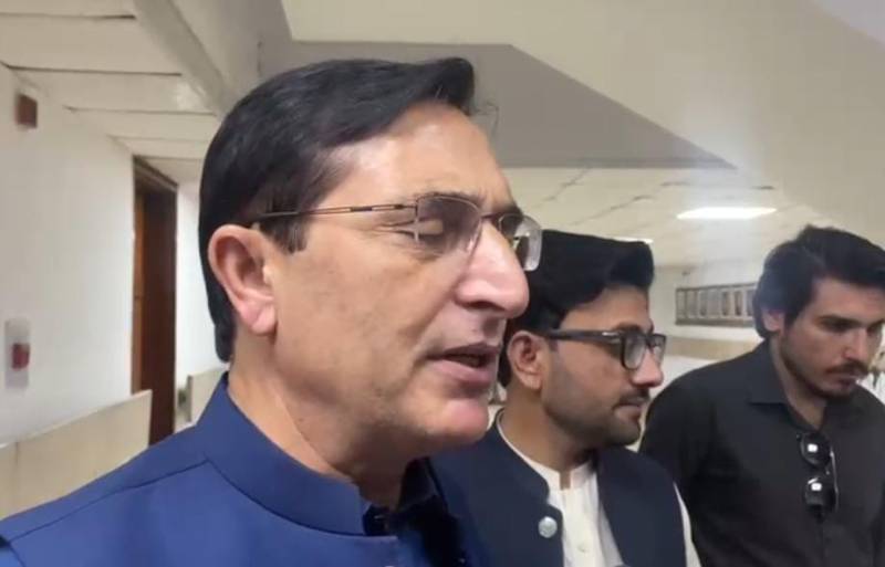 پی ٹی آئی جوائنٹ پارلیمانی پارٹی اجلاس، قیادت کے خلاف سخت تقاریر 