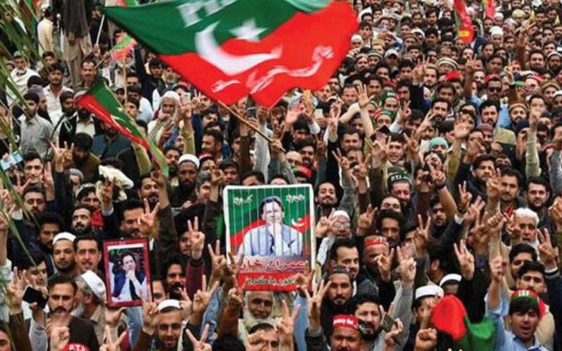 بانی نے جلسہ کے انتظامات پر شدید عدم اطمینان کا اظہار کیا،علیمہ خان صرف پیغام پہنچاتی ہیں،سلمان اکرم راجہ 