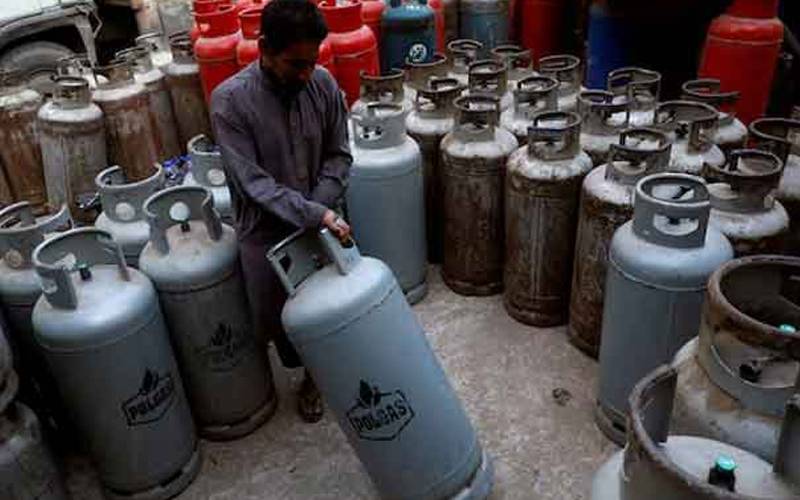  ایل پی جی کی فی کلو قیمت میں 6 روپے 71 پیسے کی کمی کردی گئی 