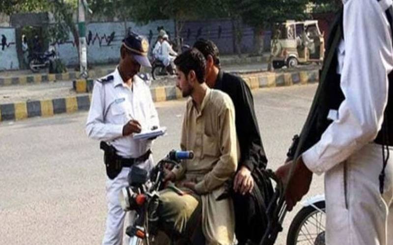 بغیر ڈرائیونگ لائسنس پر کتنے ہزار کا چالان ہو گا؟ اہم اعلان