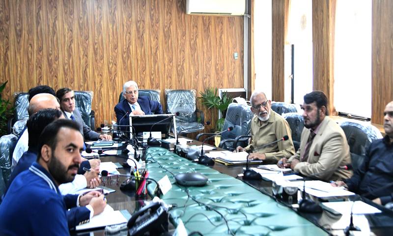 کسانوں کو جدید ٹیکنالوجی تک رسائی دینگے تاکہ درآمدات پر انحصار کم ہو: رانا تنویر حسین 