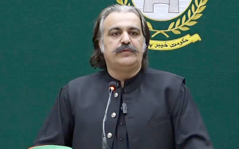 شراب و اسلحہ برآمدگی کیس: علی امین گنڈا پور کے وارنٹ گرفتاری برقرار