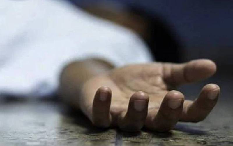 کراچی ڈیفنس کے فلیٹ سے خواجہ سرا کی لاش برآمد 