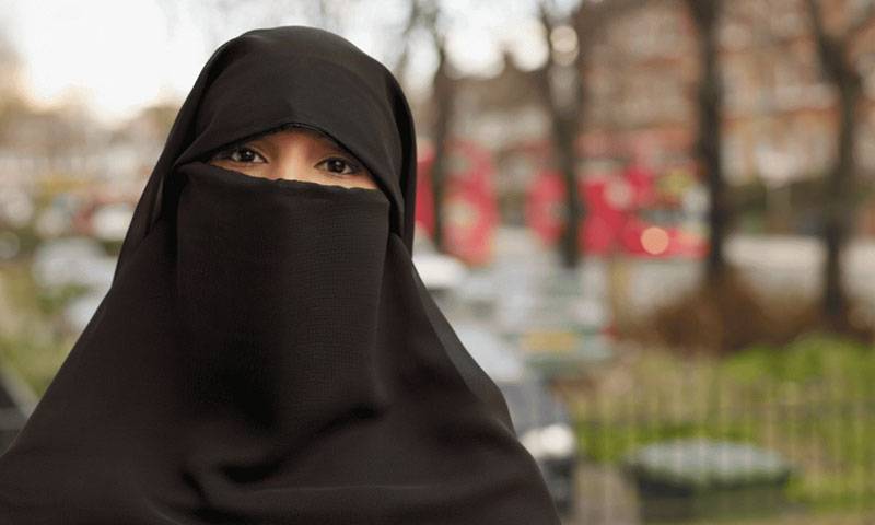  برقعہ اور نقاب پہننے پر پابندی،اٹلی کی پارلیمنٹ میں بل پیش، خلاف ورزی پر لاکھوں روپے جرمانہ 
