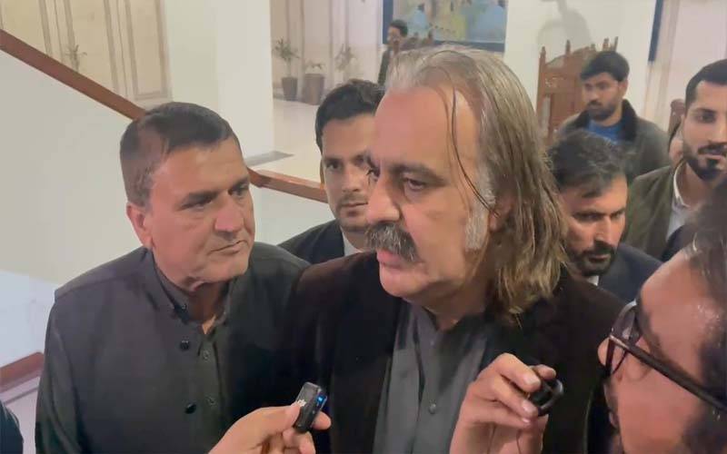 اب بانی پی ٹی آئی بھی کہیں گے تو وزیراعلیٰ نہیں بنوں گا،علی امین گنڈاپور کا اعلان