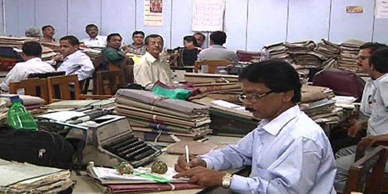  سرکاری ملازمین کا احتجاج رنگ لے آیا، پنشن اصلاحات کا نوٹیفکیشن واپس 