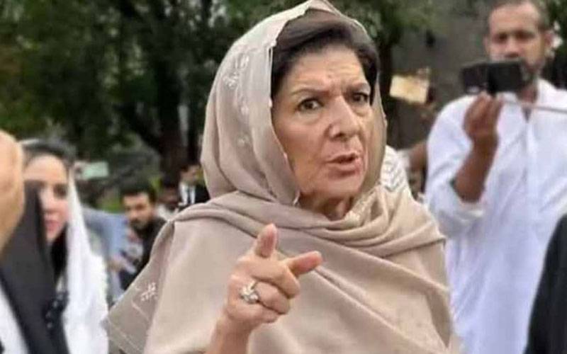 علیمہ خان عدالت میں پیش، وارنٹ گرفتاری منسوخ